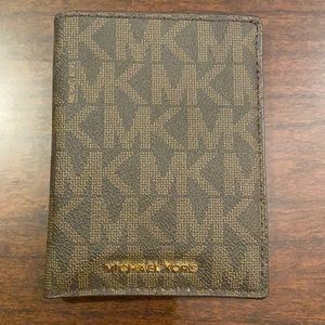 Michael Kors wallet NEW!